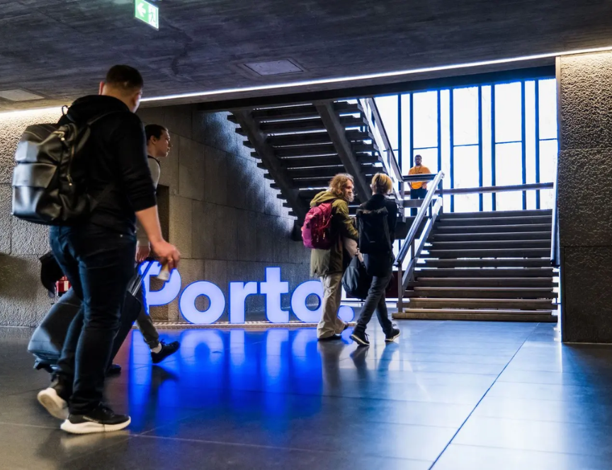 Porto's Faculty of Economics inaugurates the Bloomberg Finance Lab